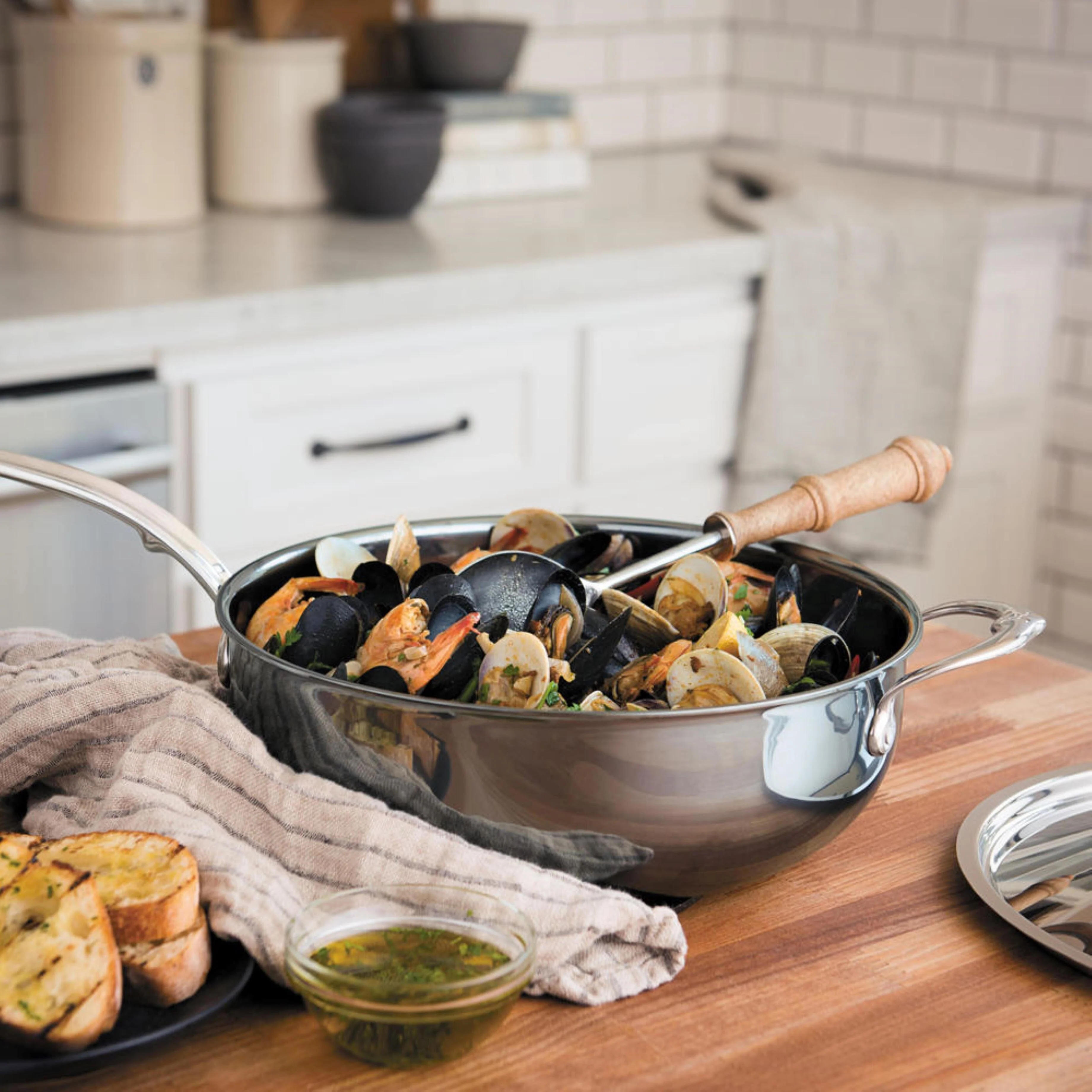Meyer Hestan Titanium Essential Pans - Medium (3.5 QT) - Image 2